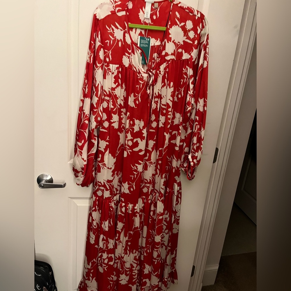 NWT Johanna Ortiz x H&M red maxi dress w/ white floral design, 4X